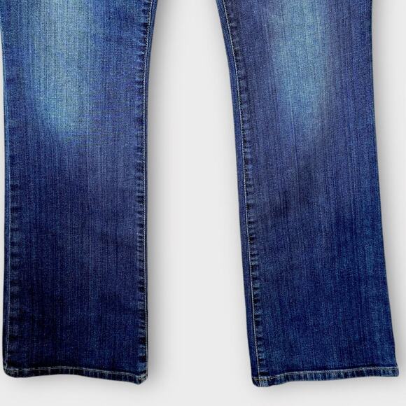 JOE'S Slim Petite Fit Bootcut Mid Rise Blue Washed Jeans Faded Stretch Size W26 - Picture 5 of 14